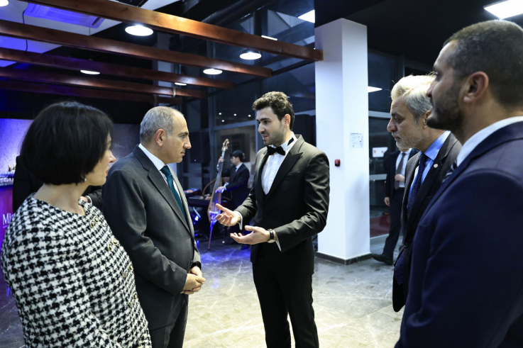 Համազգային թատրոնի նոր շենքի բացումը նշանավորվեց «Սուրբ Անտոնիոսի հրաշագործությունը» ներկայացման բեմադրությամբ