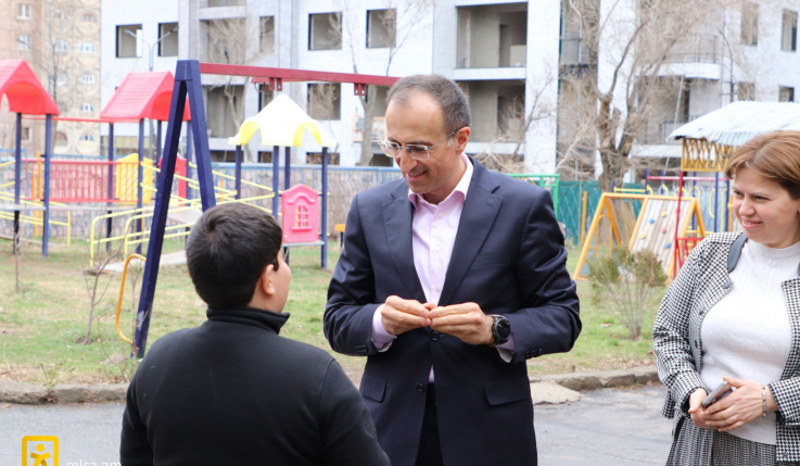 Արսեն Թորոսյանն այցելել է «Զատիկ» երեխաների աջակցության կենտրոն, հետևել շինաշխատանքներին