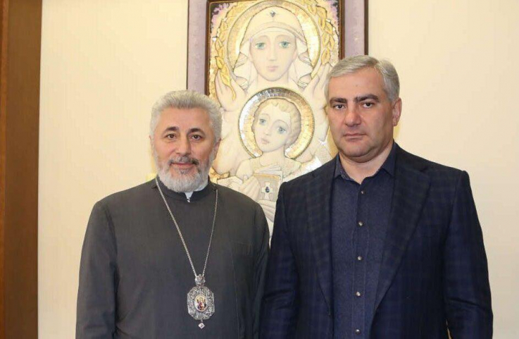 Եզրաս արքեպիսկոպոս գոյություն չունի.գոյություն ունի ԿԳԲ գործակալ «Կարո»