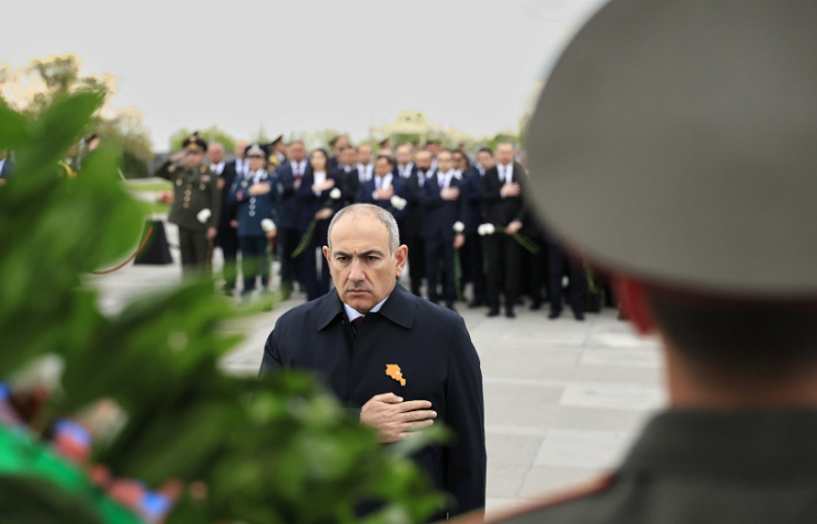 Ծիծեռնակաբերդում երեք մանեթանոց լաց դնողների մասին. Փաշինյանը տեսանյութ է հրապարակել