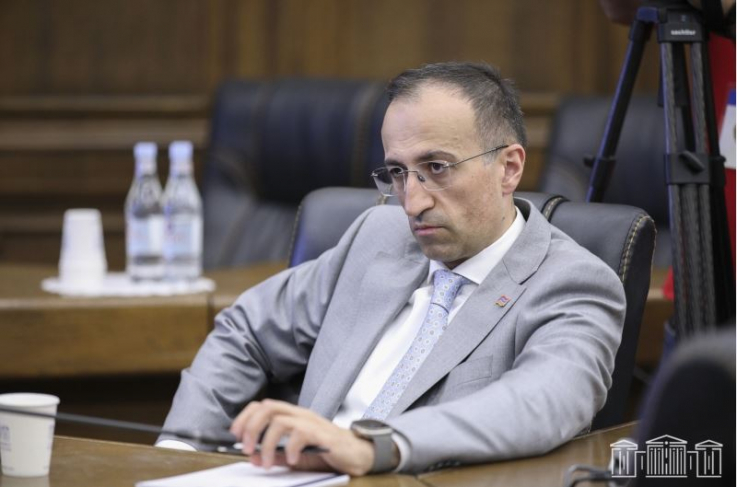 Մի´ վաճառեք ձեր և ձեր երեխաների ապագան. Արսեն Թորոսյան