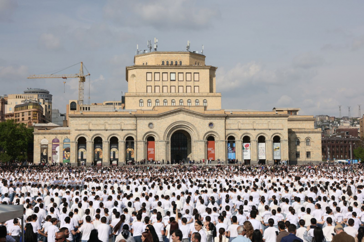 «Տոնական շուրջպար 7 շրջանով». Պարի միջազգային օրը Հանրապետության հրապարակում