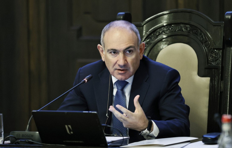 Ելակը անսովոր բարձր գին ունի. թանկացել են նաև կեռասը, ծիրանը, սա ի՞նչ է նշանակում. Փաշինյանը՝ Պապոյանին
