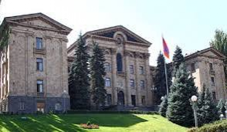 Հունիսի 23-ը Հանրային ծառայողի օր սահմանելու նախագիծն ընդունվեց առաջին ընթերցմամբ